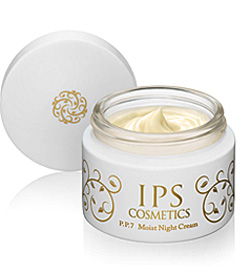 潤いアップのIPSナイトクリーム